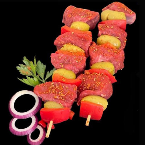 L'agneau et BBQ bio : 2 Brochettes de gigot d'agneau olives - 150g chacune