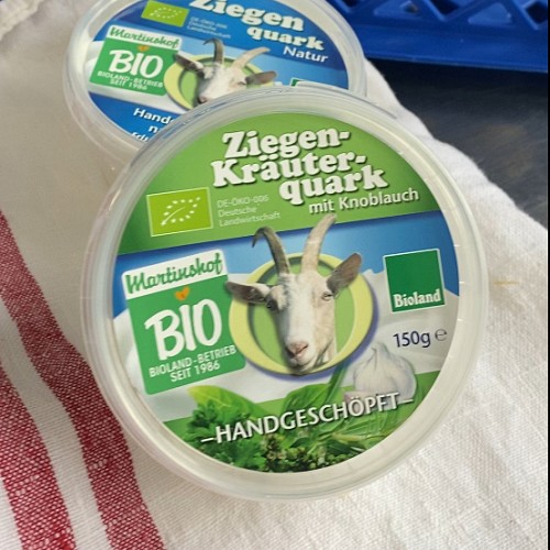 Fromage frais de chèvre à l'ail et fines herbes